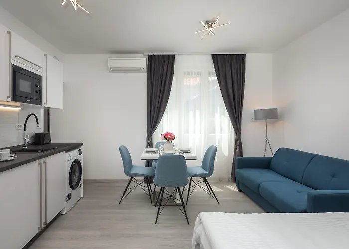 Penzion Luxury & Seven 4*