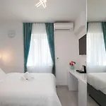 Luxury & Seven Vendégház