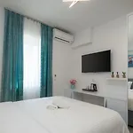 Luxury & Seven 4* Split