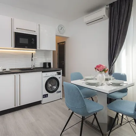 بيت ضيافة Luxury & Seven