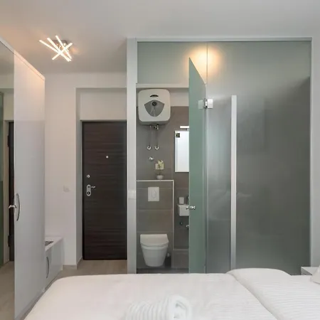 Luxury & Seven Guest house 3*