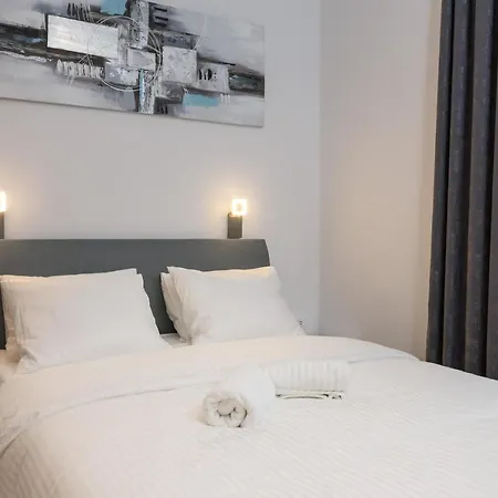 بيت ضيافة Luxury & Seven 4*