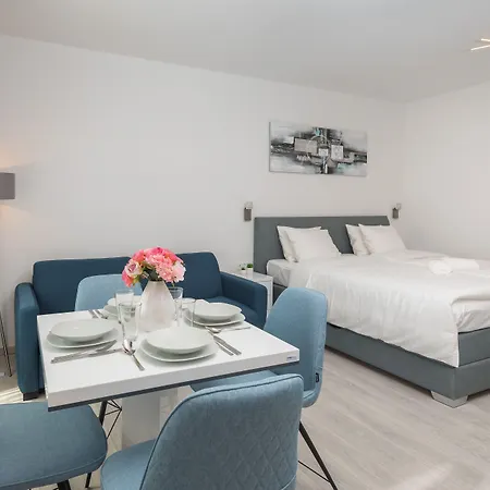 Luxury & Seven Penzion