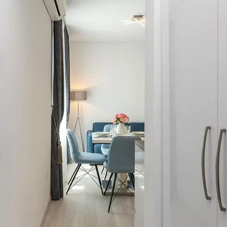 Luxury & Seven 4* ספליט