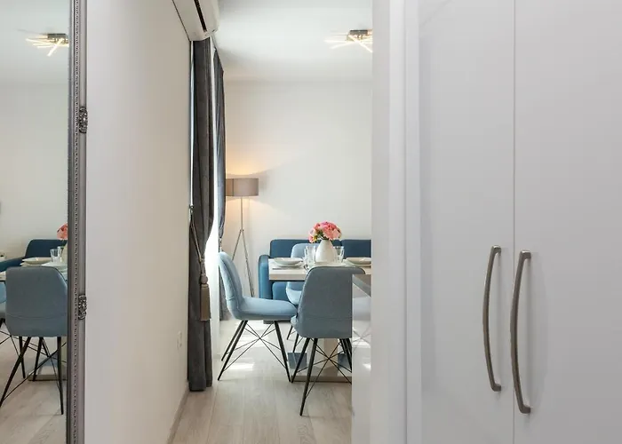 Luxury & Seven 4* Split